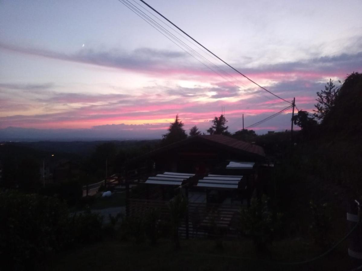 Murazzano  La Tana Dello Scoiattolo - Adults Only Bed & Breakfast エクステリア 写真