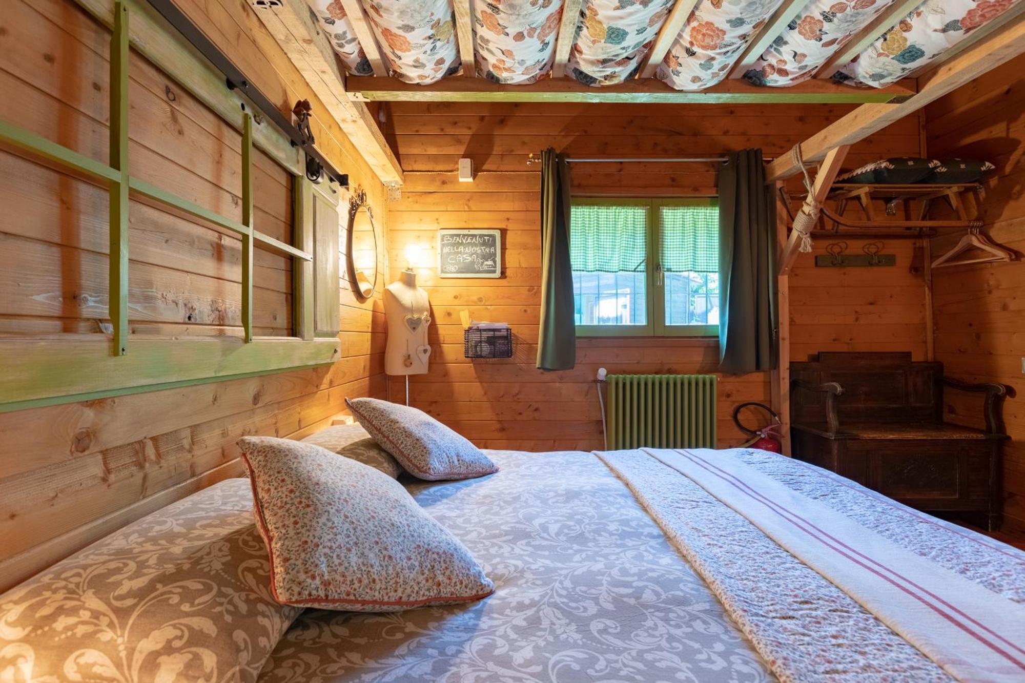 Murazzano  La Tana Dello Scoiattolo - Adults Only Bed & Breakfast エクステリア 写真