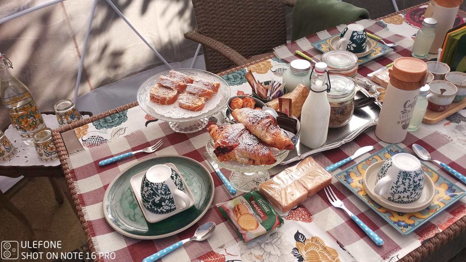 Murazzano  La Tana Dello Scoiattolo - Adults Only Bed & Breakfast エクステリア 写真